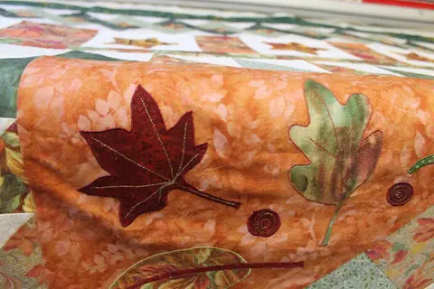 Autumn Applique Quilt, photo 6 of 7