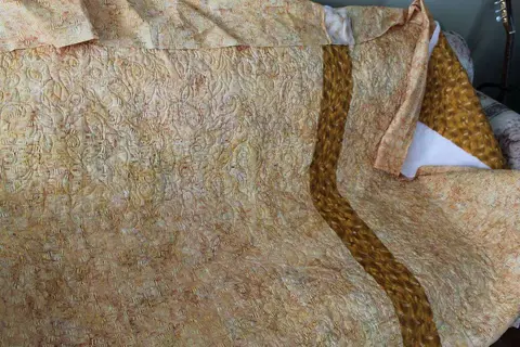 Autumn Leaves Quilt, photo 2 of 6