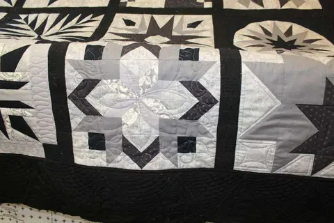 Black and White Beauty Quilt, photo 16 of 31