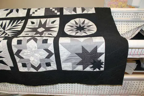 Black and White Beauty Quilt, photo 19 of 31