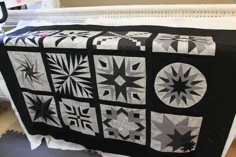 Black and White Beauty Quilt, photo 23 of 31