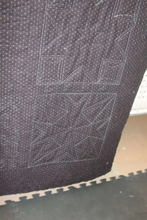 Black and White Beauty Quilt, photo 29 of 31