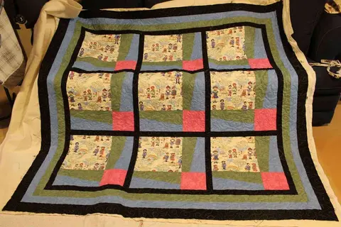 Blocks & More Quilt, photo 4 of 6