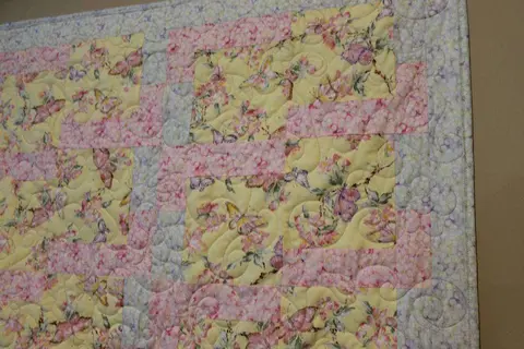 Butterflies In Flight Quilt, photo 2 of 3