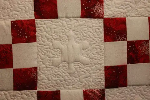 Christmas Nine Patch Quilt, photo 3 of 8