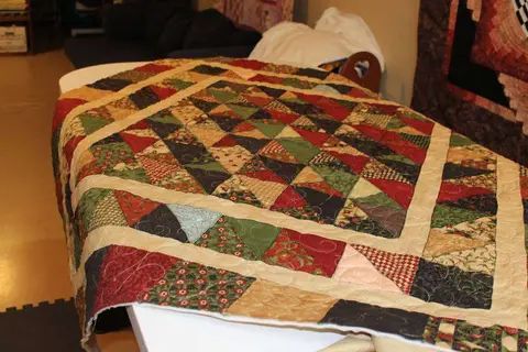 Country Farmers Quilt, photo 8 of 14