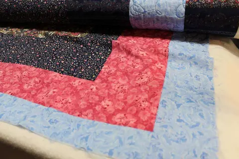 Flowered Chain Quilt, photo 5 of 15