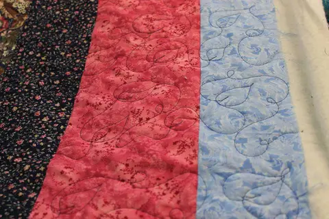 Flowered Chain Quilt, photo 9 of 15
