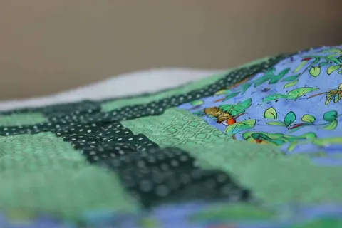 Froggie Rail Fence Quilt, photo 10 of 20