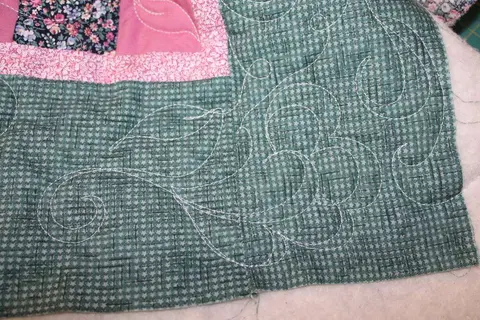 Irish Chain Pink Quilt, photo 16 of 20