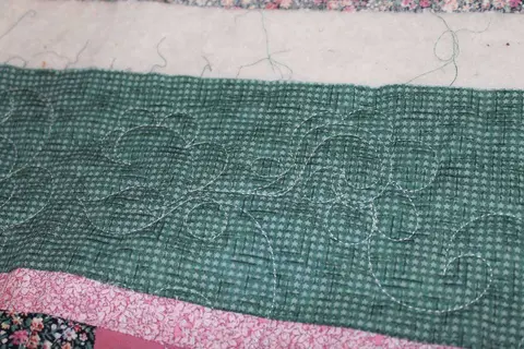 Irish Chain Pink Quilt, photo 19 of 20