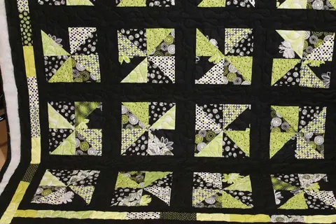 Lime Green Pinwheel Quilt, photo 5 of 16