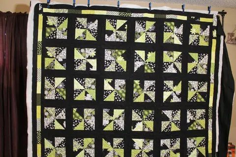 Lime Green Pinwheel Quilt, photo 9 of 16