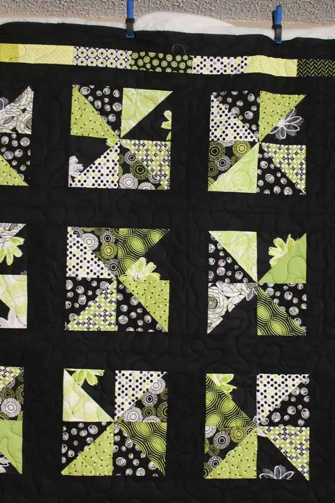 Lime Green Pinwheel Quilt, photo 15 of 16