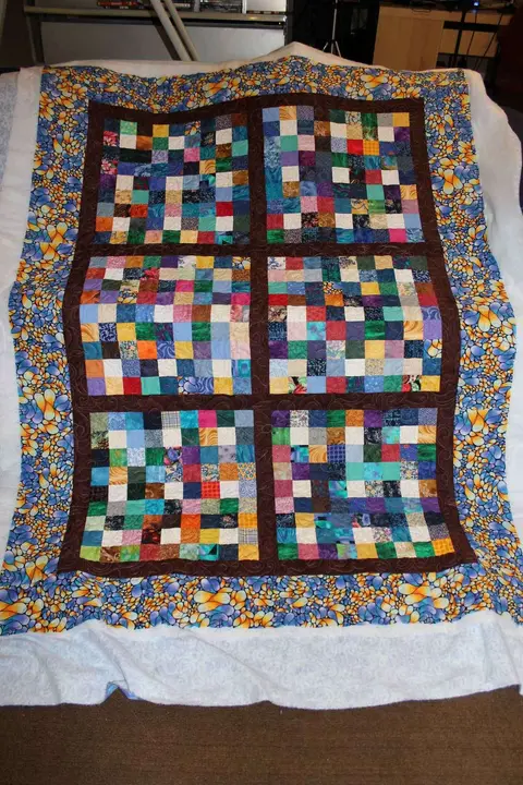 Nine Patch Jewel Quilt, photo 3 of 19