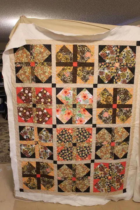 Old Fashioned Delight Quilt, photo 3 of 4