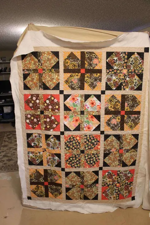 Old Fashioned Delight Quilt, photo 4 of 4
