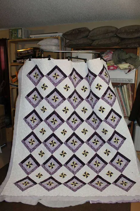 Pinwheel Magic Quilt, photo 7 of 12