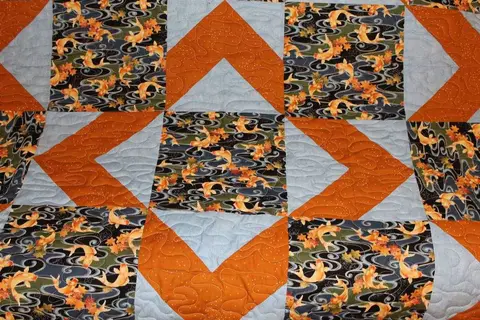 Qoi Pond Quilt, photo 7 of 9