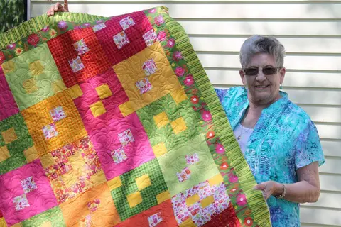 Retro Blocks Quilt, photo 19 of 19