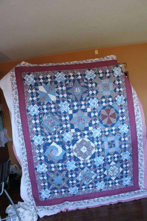 Sampler Quilt B, photo 11 of 18