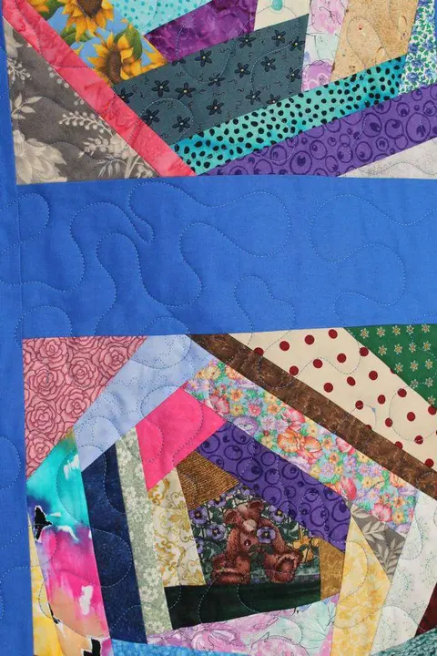 Strips and Blocks Quilt, photo 3 of 6