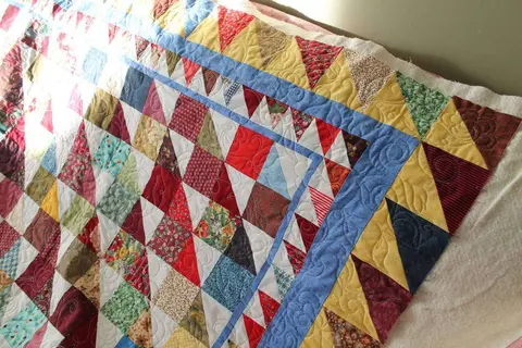 Triangle Bliss Quilt, photo 2 of 12