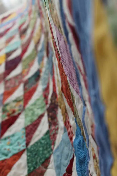 Triangle Bliss Quilt, photo 8 of 12