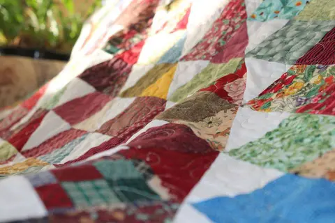 Triangle Bliss Quilt, photo 9 of 12