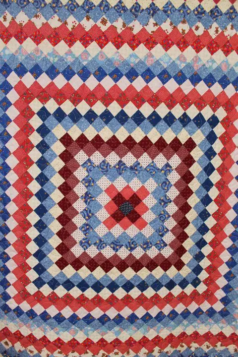 Two Inch Beauty Quilt, photo 10 of 12