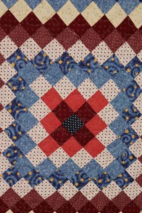 Two Inch Beauty Quilt, photo 11 of 12