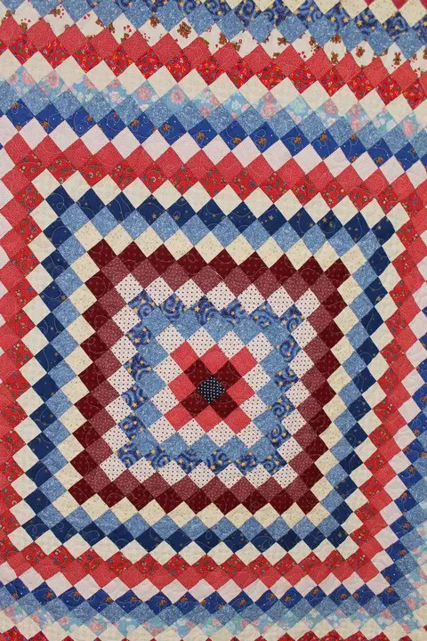 Two Inch Beauty Quilt, photo 12 of 12